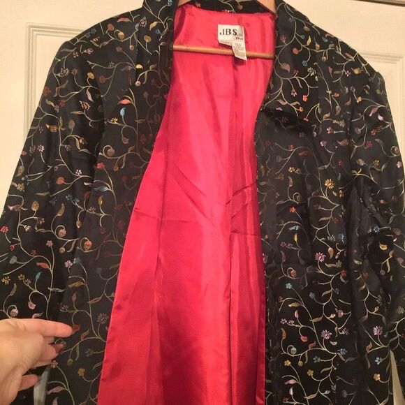 Vintage Dead Stock J.B.S. Silk Black and Red Floral Women's Jacket - Picture 3 of 11